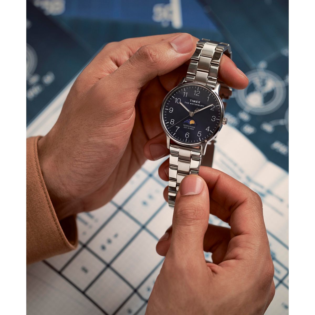 TW2W75700 Reloj Timex Waterbury Classic Moon Phase de hombre correa de metal