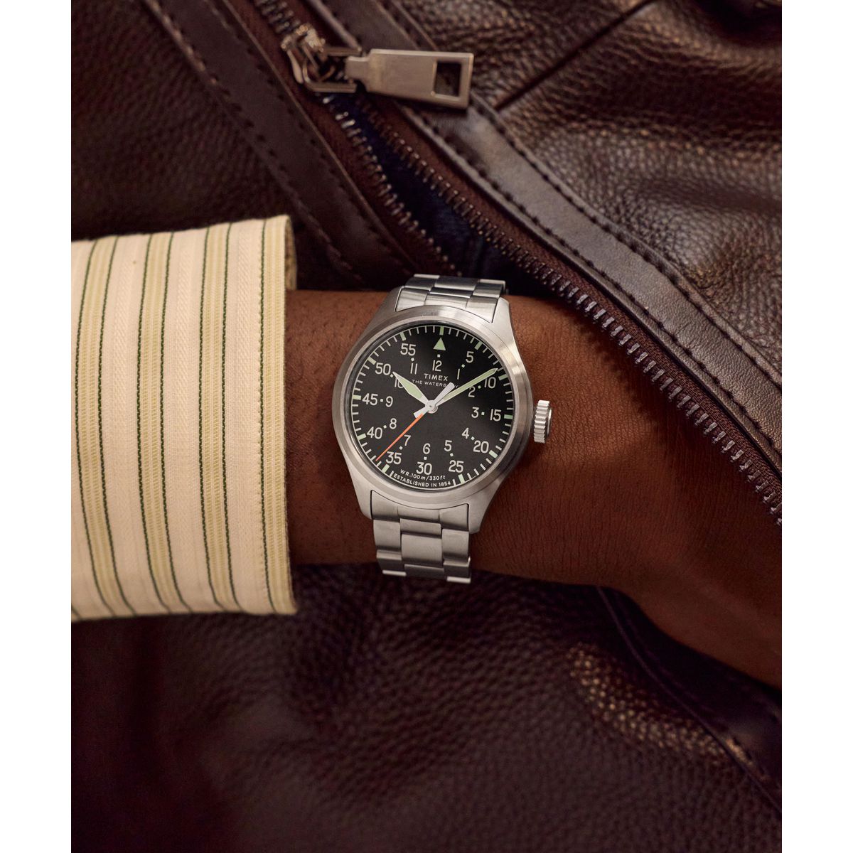 TW2Y70300 Reloj Timex Waterbury de hombre correa de metal