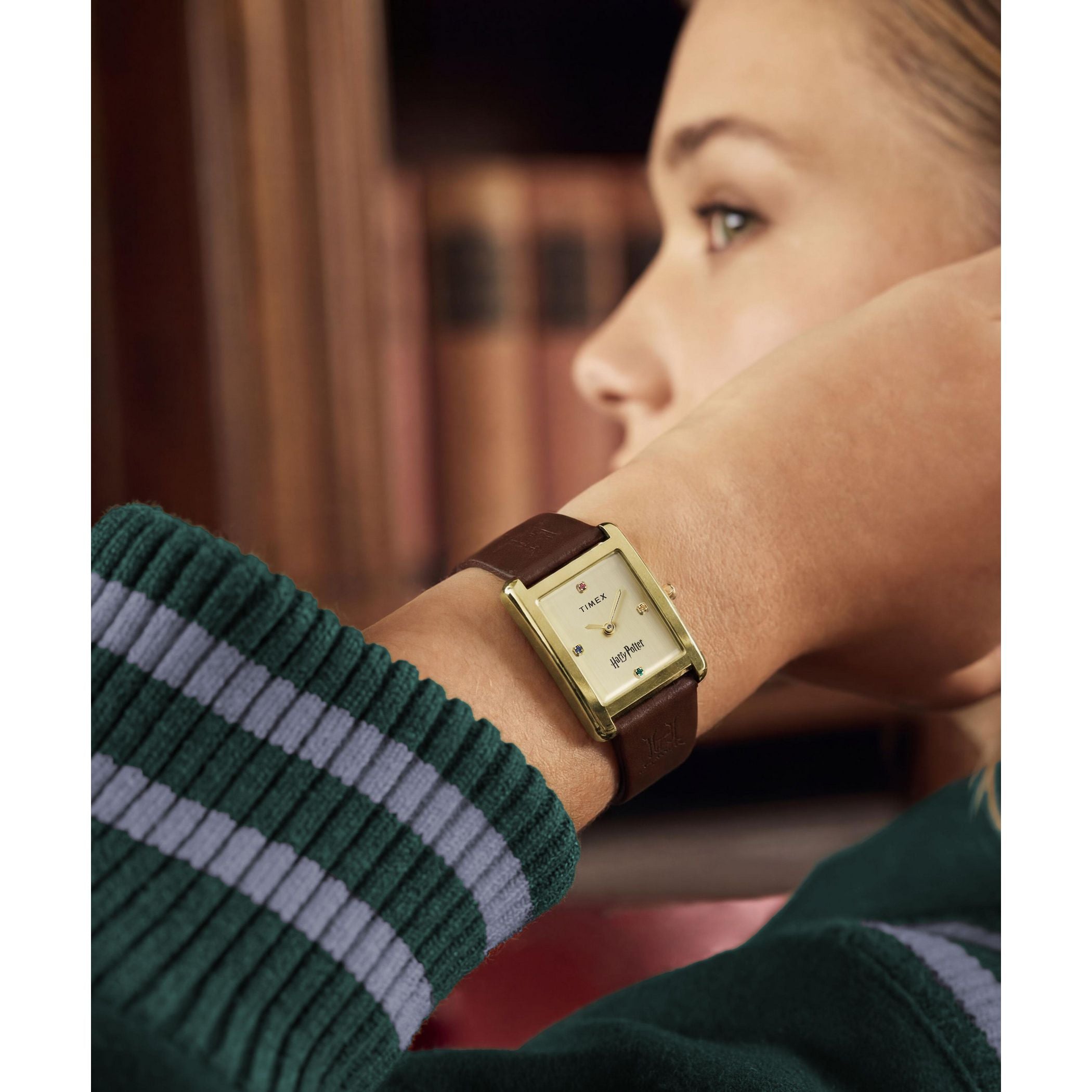 TW2Y75700 Reloj Timex X Harry Potter Hailey Hogwarts de dama banda de piel