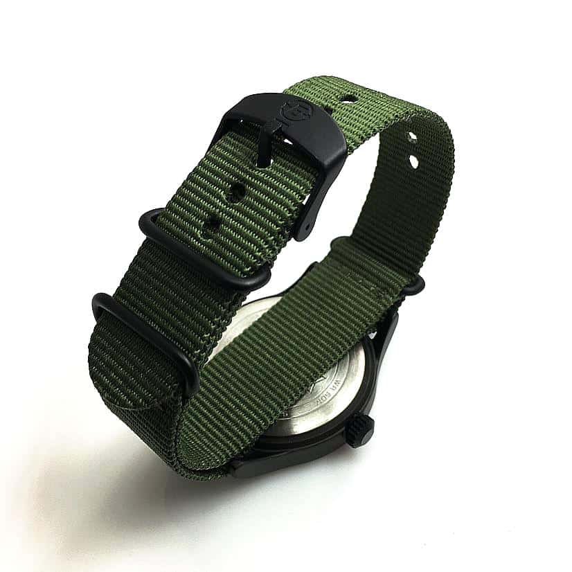 TW4B04700-1
