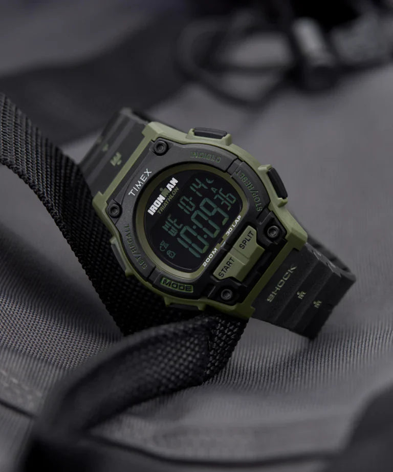 TW5M64900 Ironman Shock Endure de hombre pulsera de caucho 42 mm