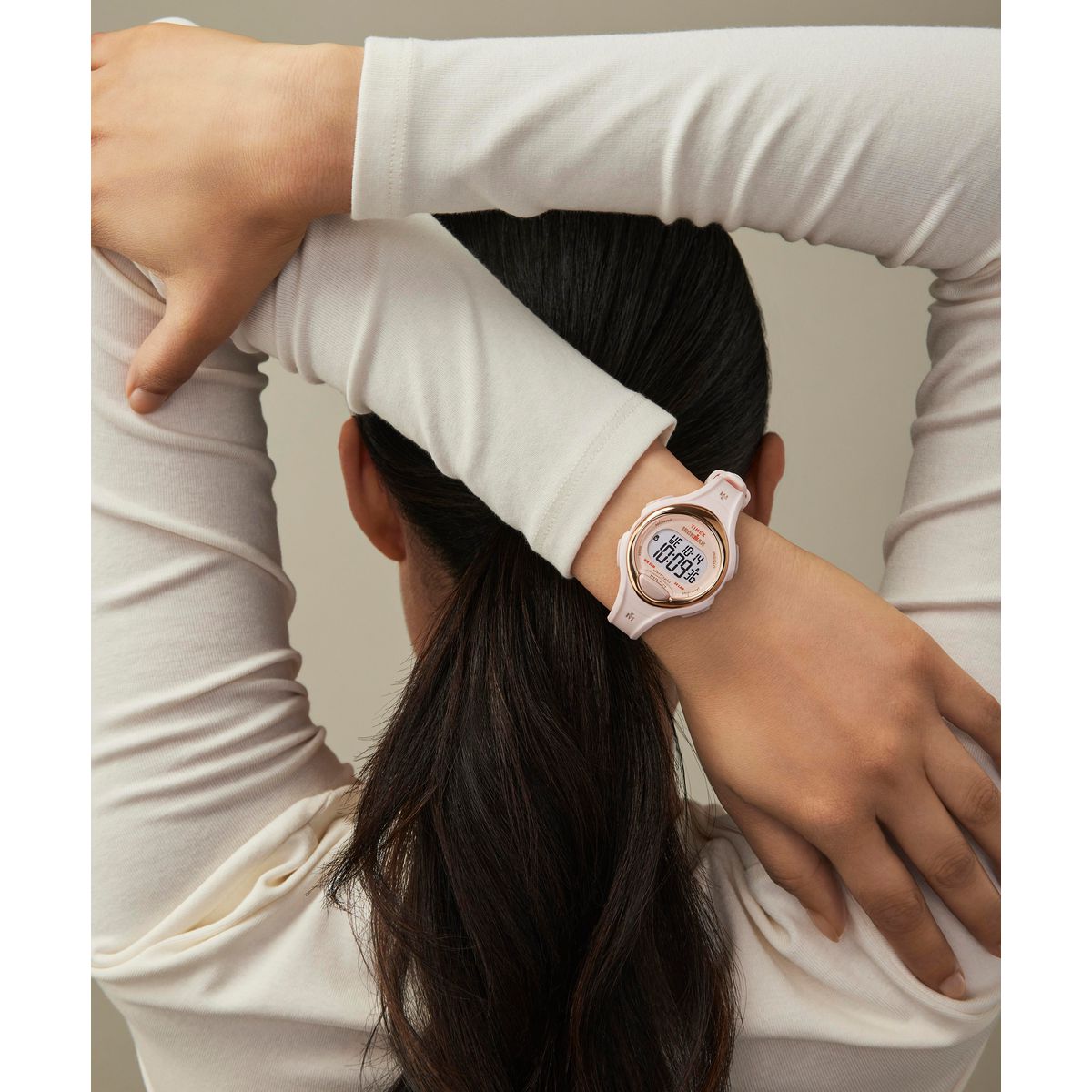 TW2W17400 Ironman Essential Digital para Señorita con Correa de Resina 34 mm