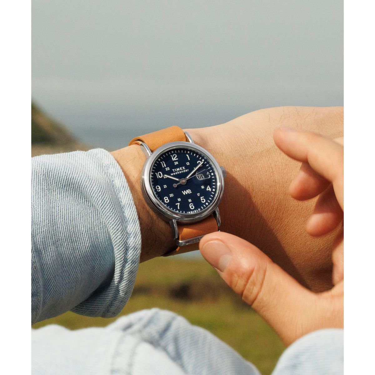 TW2W86800 Weekender unisex correa de piel
