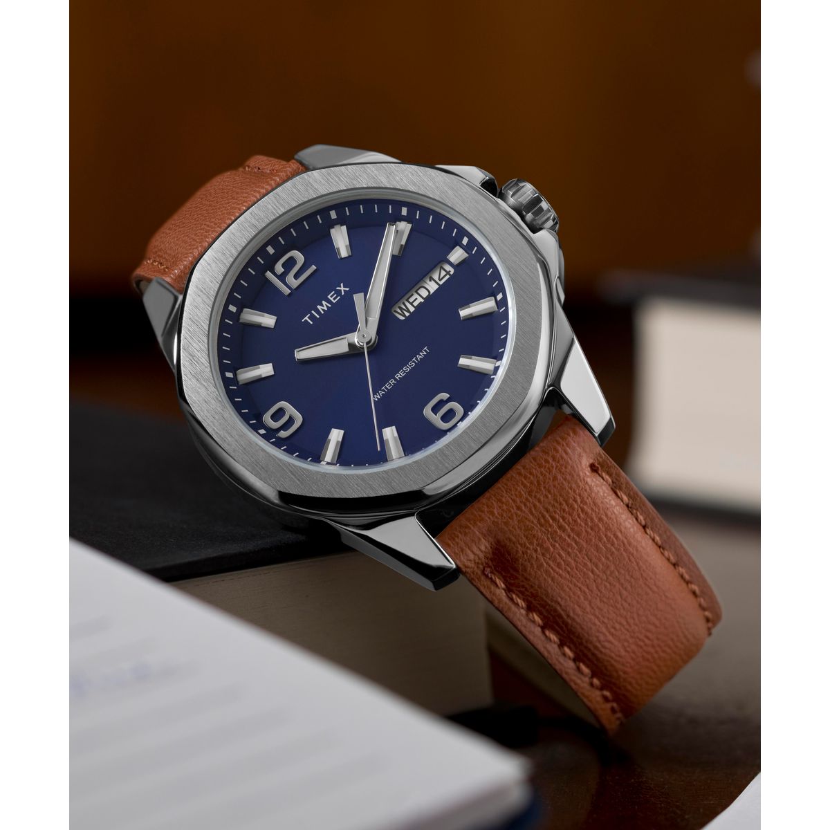 TW2W92800 Essex Day de hombre correa de cuero