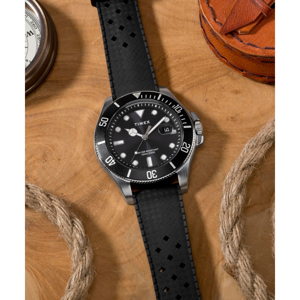 TW2Y09200 Harborside de hombre pulsera de caucho