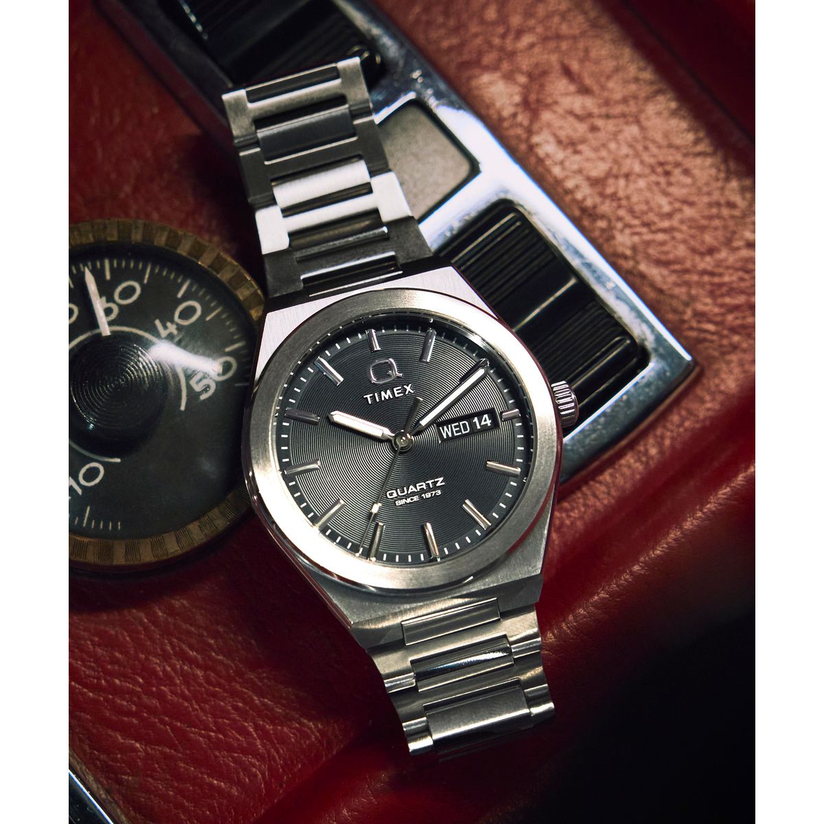 TW2Y25000 Timex Q de hombre correa de metal