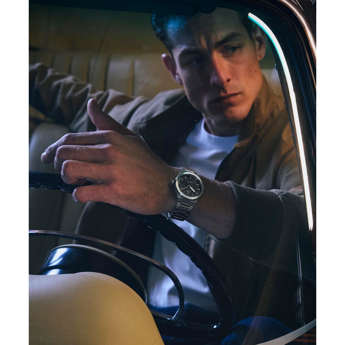 TW2Y25000 Timex Q de hombre correa de metal